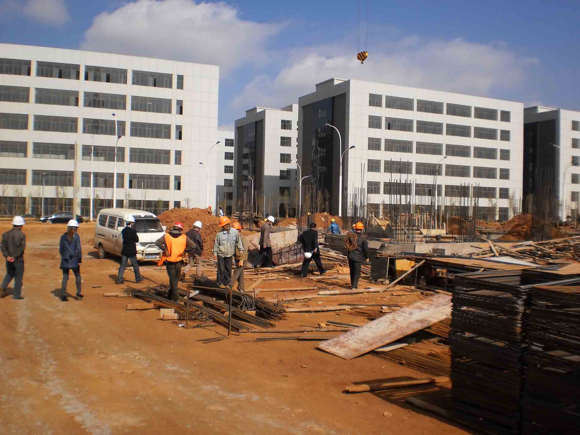 內(nèi)蒙古建筑勞務(wù)分包 市場(chǎng)現(xiàn)狀、機(jī)遇挑戰(zhàn)與合規(guī)發(fā)展路徑