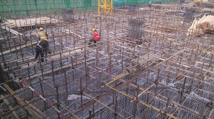 工程勞務(wù)分包存在問(wèn)題怎么處理 建筑勞務(wù)分包的規(guī)范路徑與應(yīng)對(duì)策略